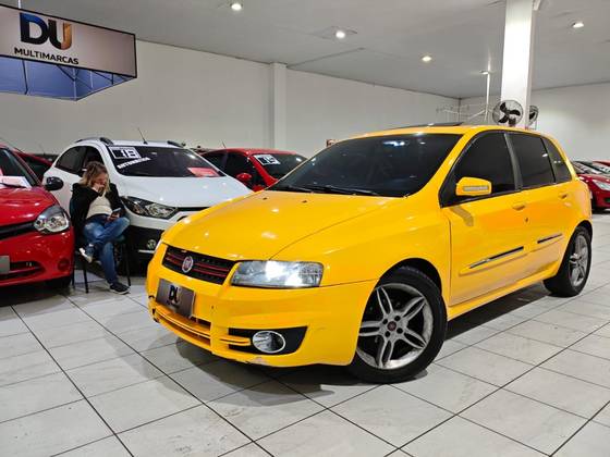 FIAT STILO 1.8 MPI SPORTING 8V FLEX 4P MANUAL FIAT STILO 1.8 MPI SPORTING 8V FLEX 4P MANUAL